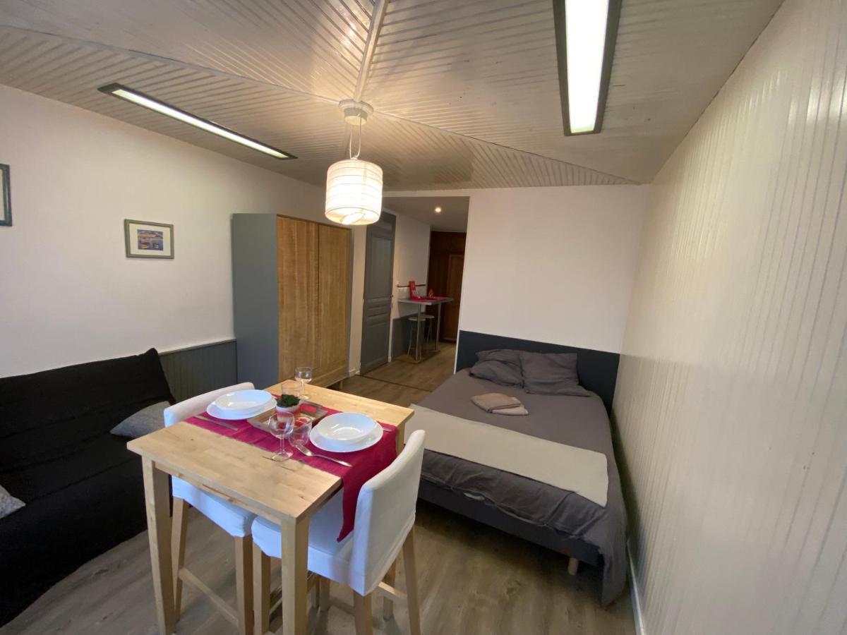 Au Bouquet Troyen - Wifi - Calme Et Tranquillite Apartment Troyes Exterior photo