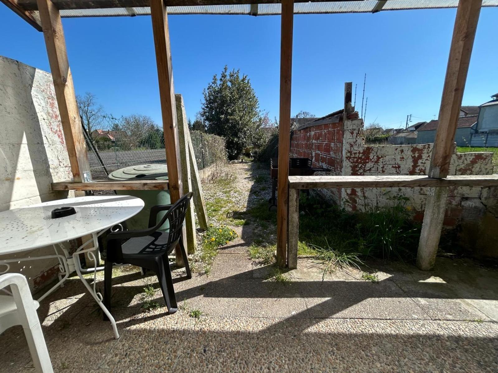 Au Bouquet Troyen - Wifi - Calme Et Tranquillite Apartment Troyes Exterior photo