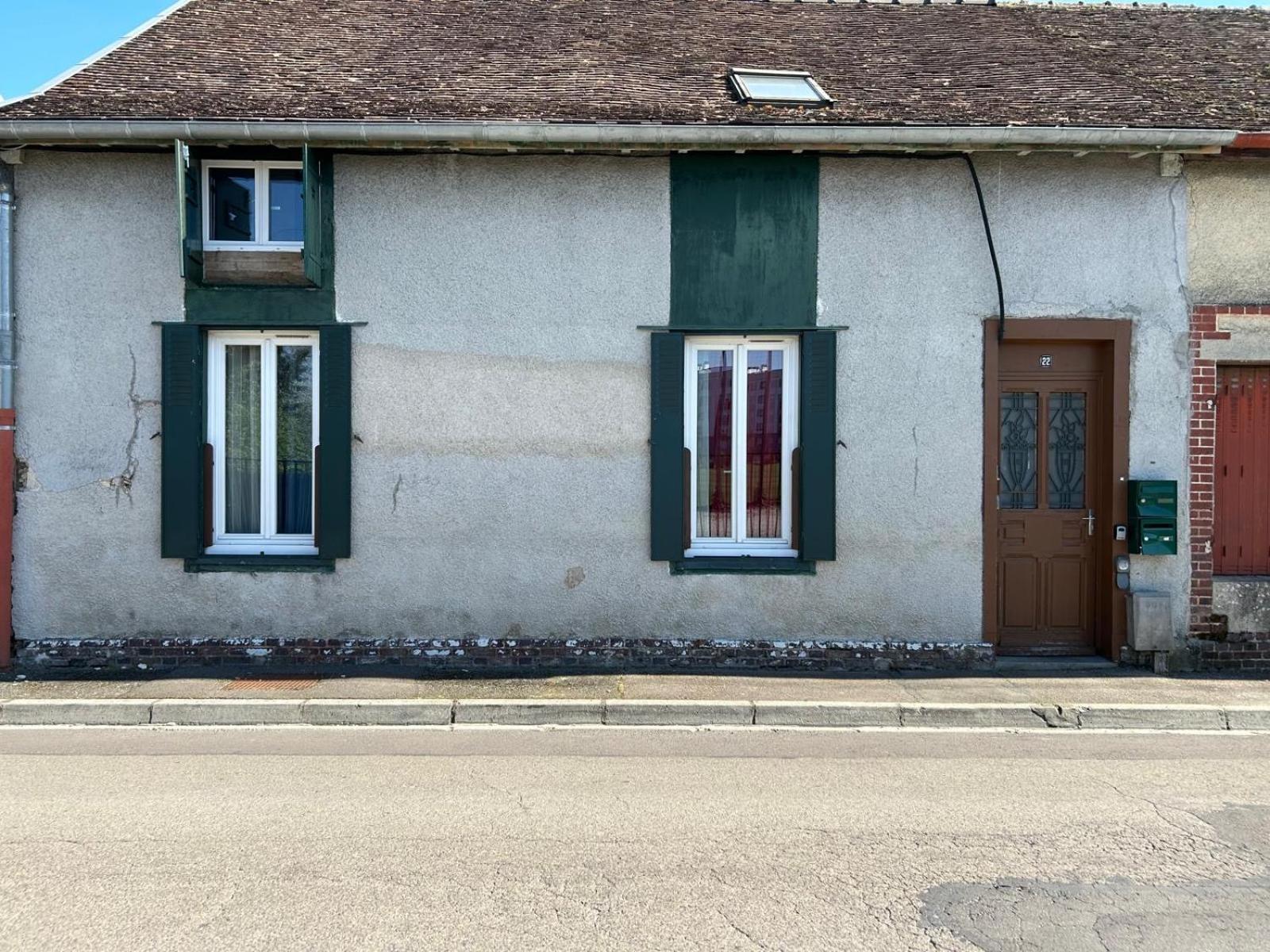 Au Bouquet Troyen - Wifi - Calme Et Tranquillite Apartment Troyes Exterior photo